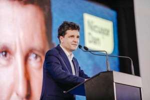 Nicuşor Dan afirmă că nu ia în calcul ca AUR să facă parte din executiv